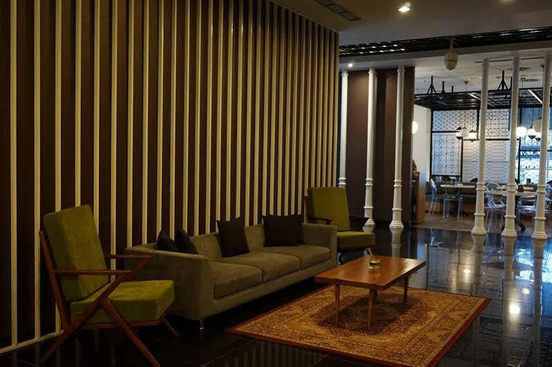 Khas Tugu Hotel Jogyakarta Zewnętrze zdjęcie